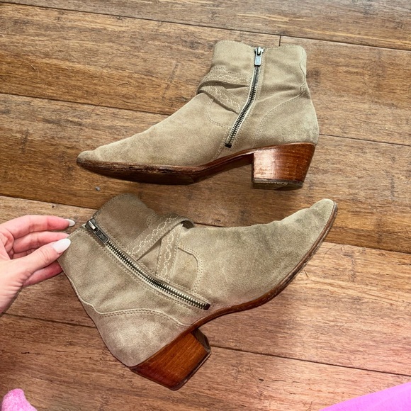 ☀️ Frye • Harness Suede Booties - Picture 2 of 7